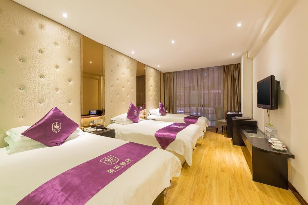 Rongle Business Hotel Yiwu  Dış mekan fotoğraf