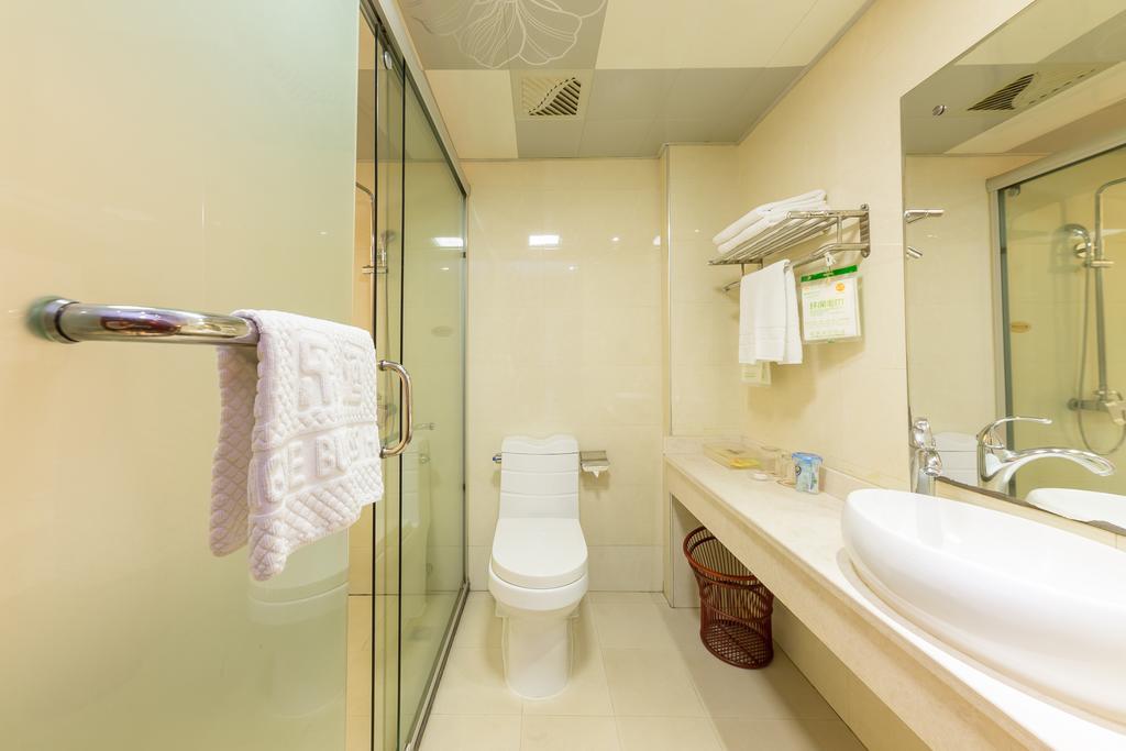 Rongle Business Hotel Yiwu  Dış mekan fotoğraf