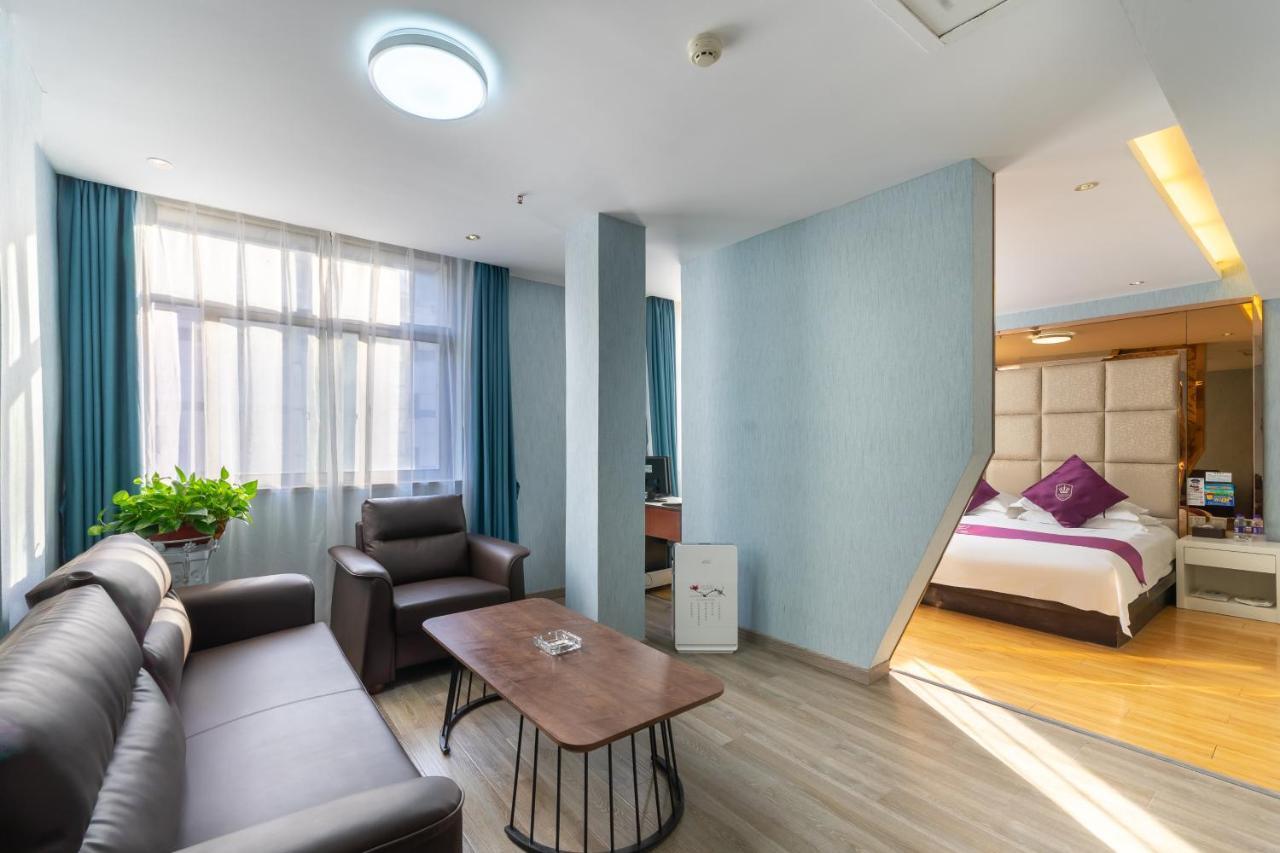 Rongle Business Hotel Yiwu  Dış mekan fotoğraf